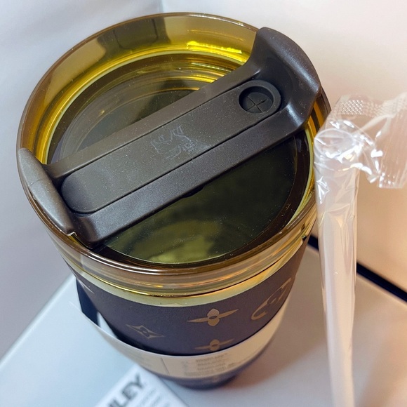 Stanley Louis Vuitton Unique Collaboration 40oz Brown & Gold Tumbler - Picture 4 of 8